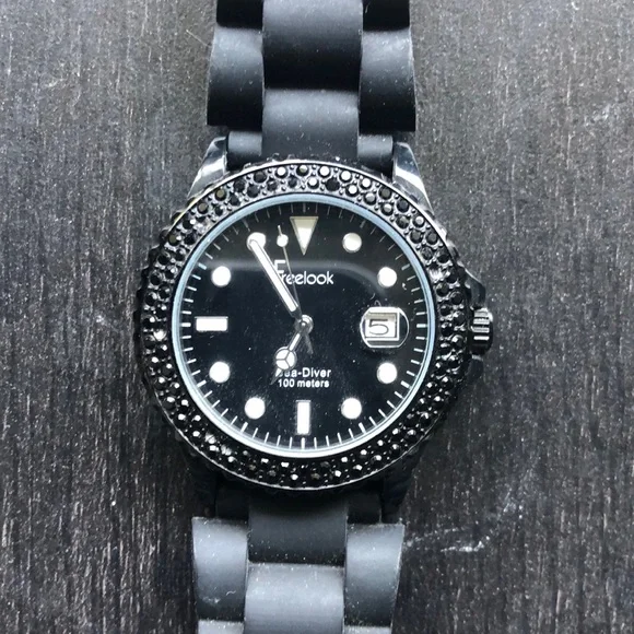 Freelook watch - gently worn Free Look main image 3
